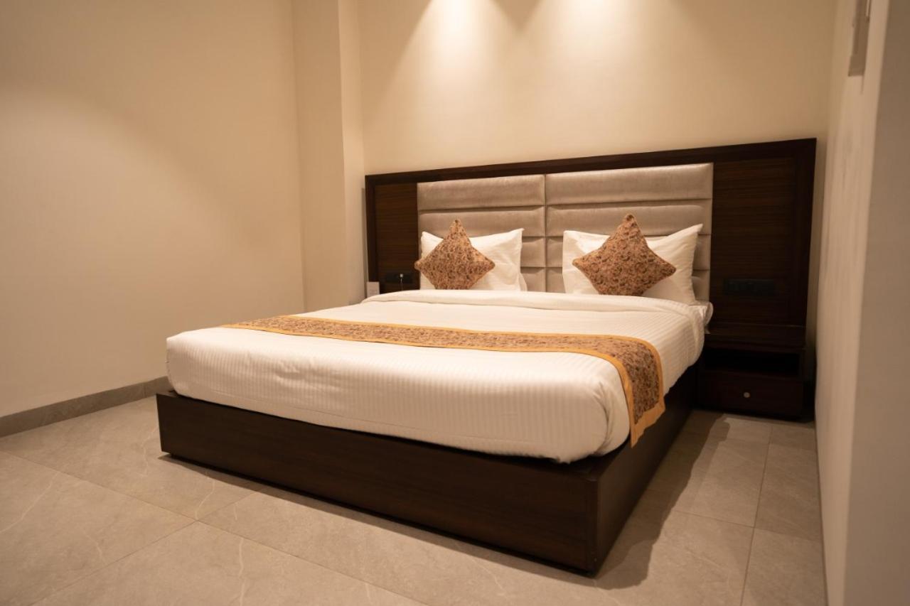 Hotel Smily Ludhiana Exterior foto